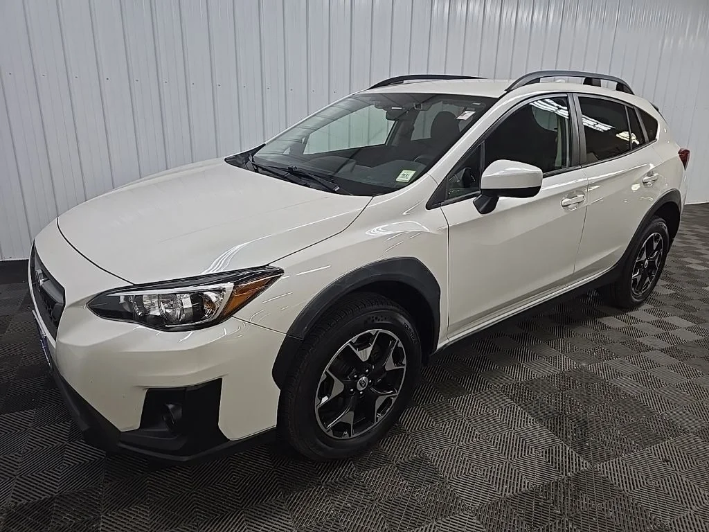Used 2018 Crystal White Pearl Subaru 2.0i Premium image 8