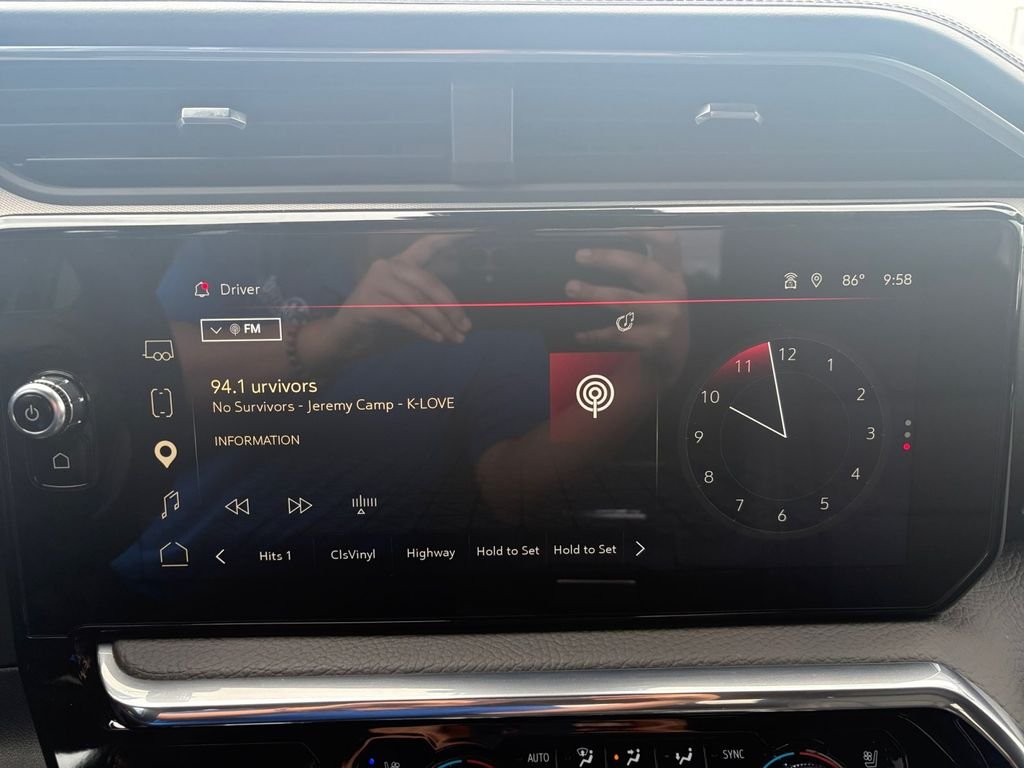 Used 2025 White GMC Denali image 21