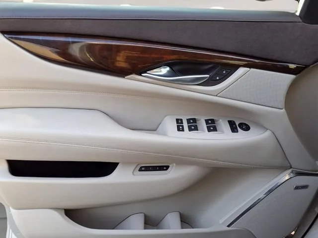 Used 2016 SILVER COAST METALLIC Cadillac Premium Collection image 12