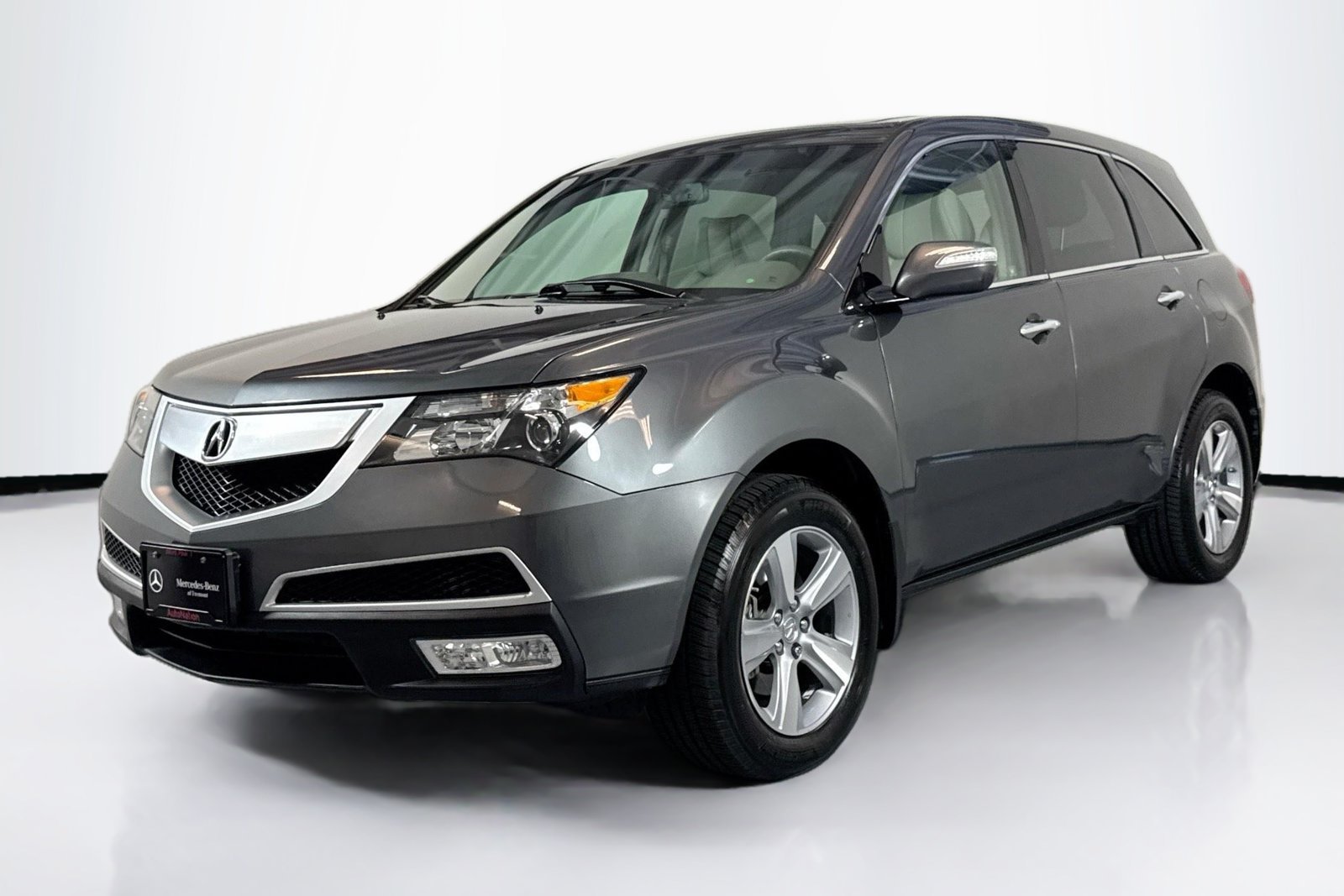 Used 2012 White Acura Tech Pkg image 1