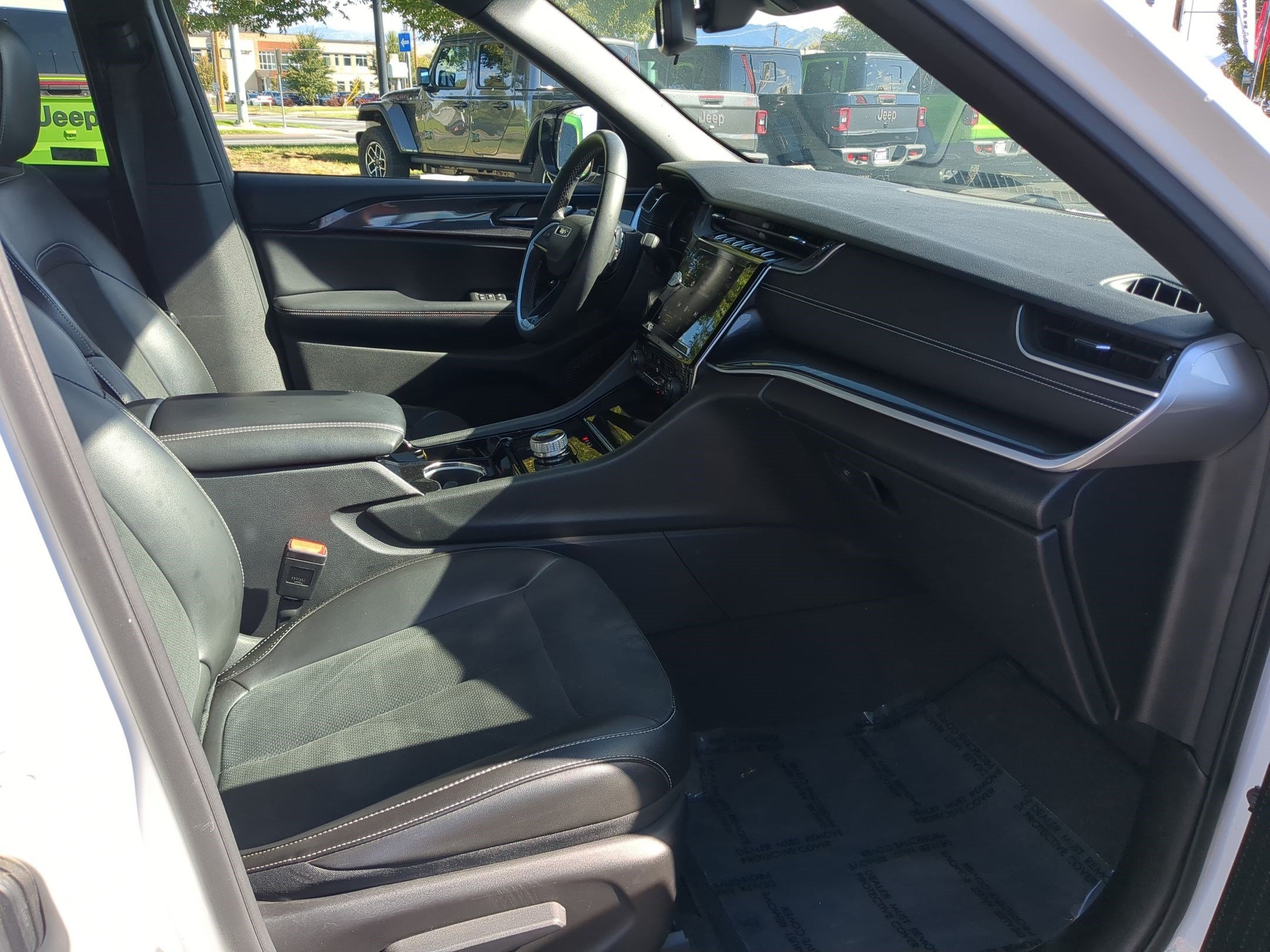 Used 2023 Bright White Clearcoat Jeep Altitude image 31