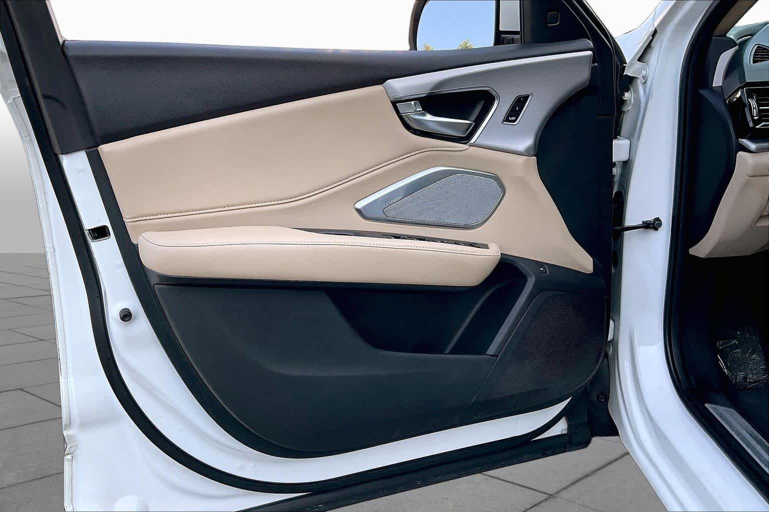 Used 2019 White Diamond Pearl Acura w/Technology Pkg image 20
