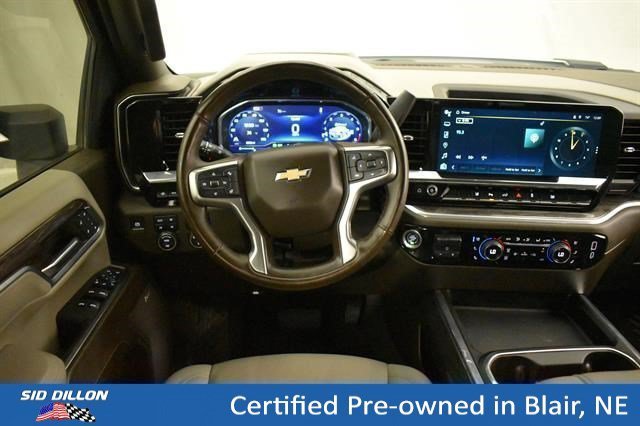 Certified Used 2024 Iridescent Pearl Tricoat Chevrolet LTZ image 4