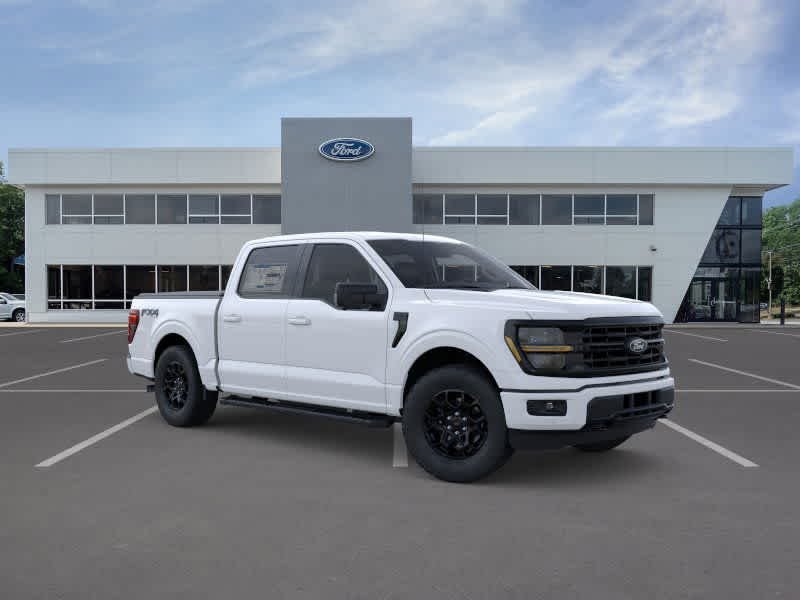 New 2026 Oxford White Ford XLT image 7