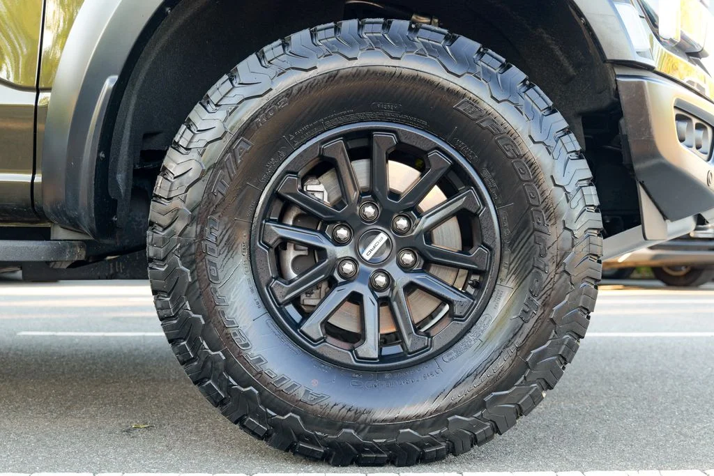 Used 2024 Green Ford Raptor image 14