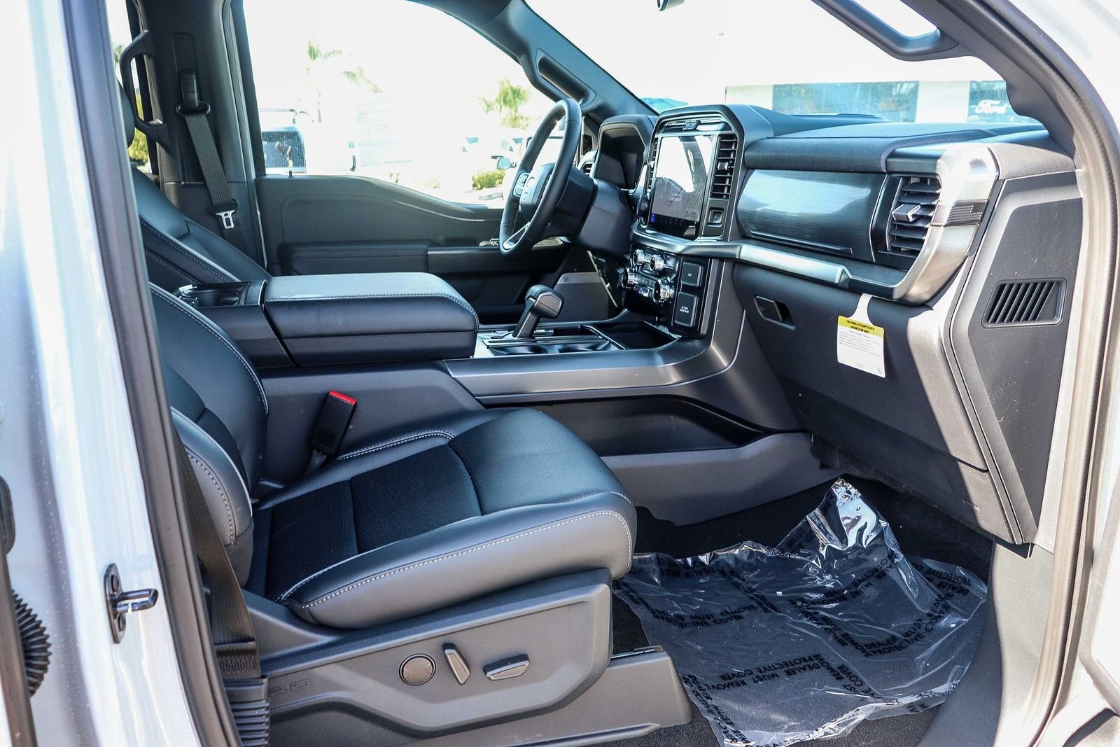 New 2026 Avalanche Ford Lariat® image 16