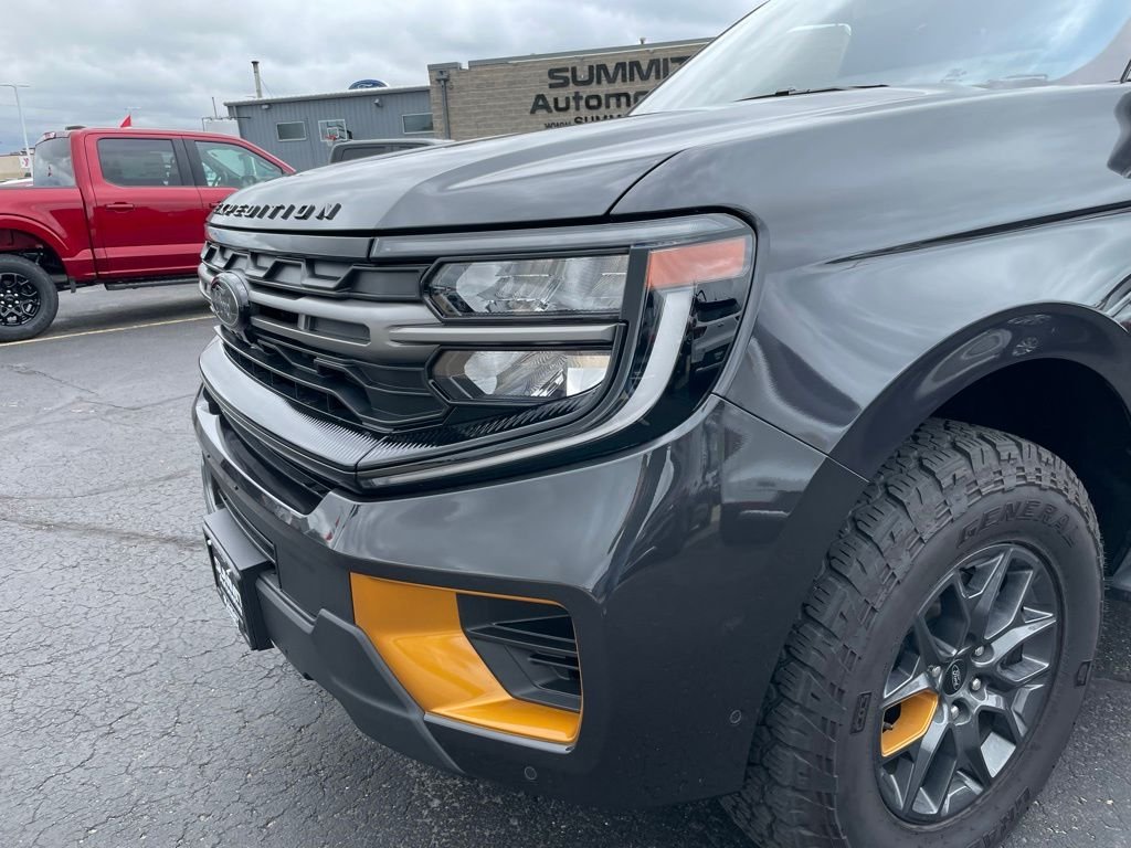 Used 2025 Gray Ford Tremor image 45