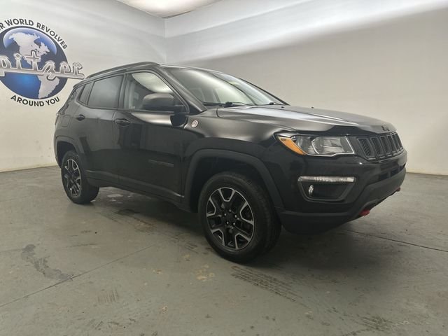 Used 2019 Black Jeep Trailhawk image 12