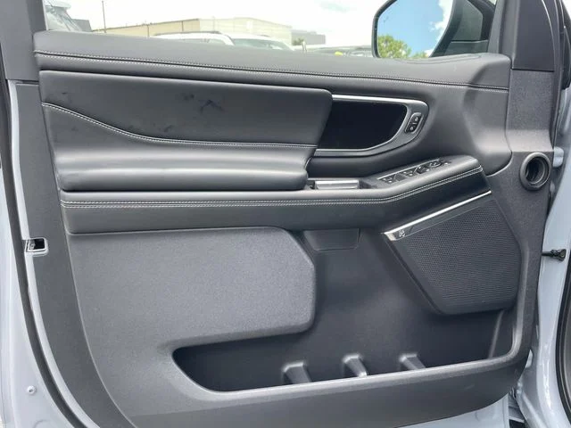 New 2027 Glacier Gray Metallic Tri-Coat Ford Platinum image 13