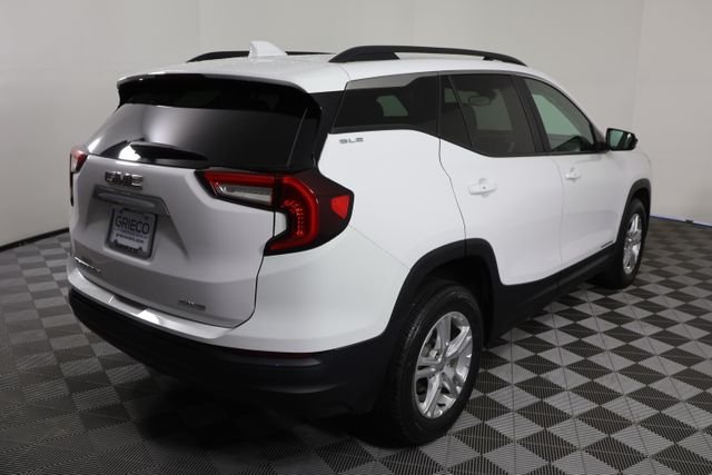 Used 2023 White GMC SLE image 8