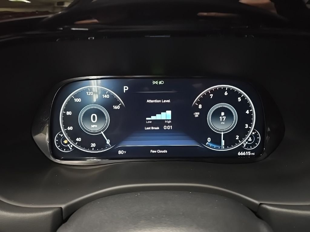 Used 2022 Gray Hyundai Limited image 23