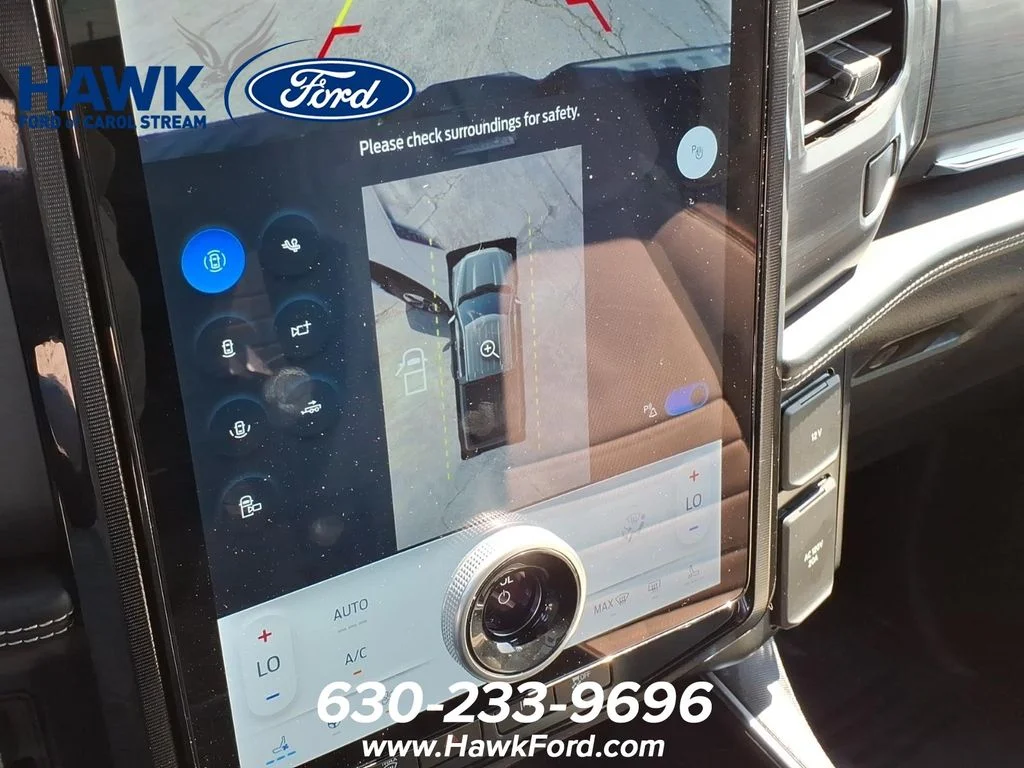 Used 2025 White Ford Platinum image 11