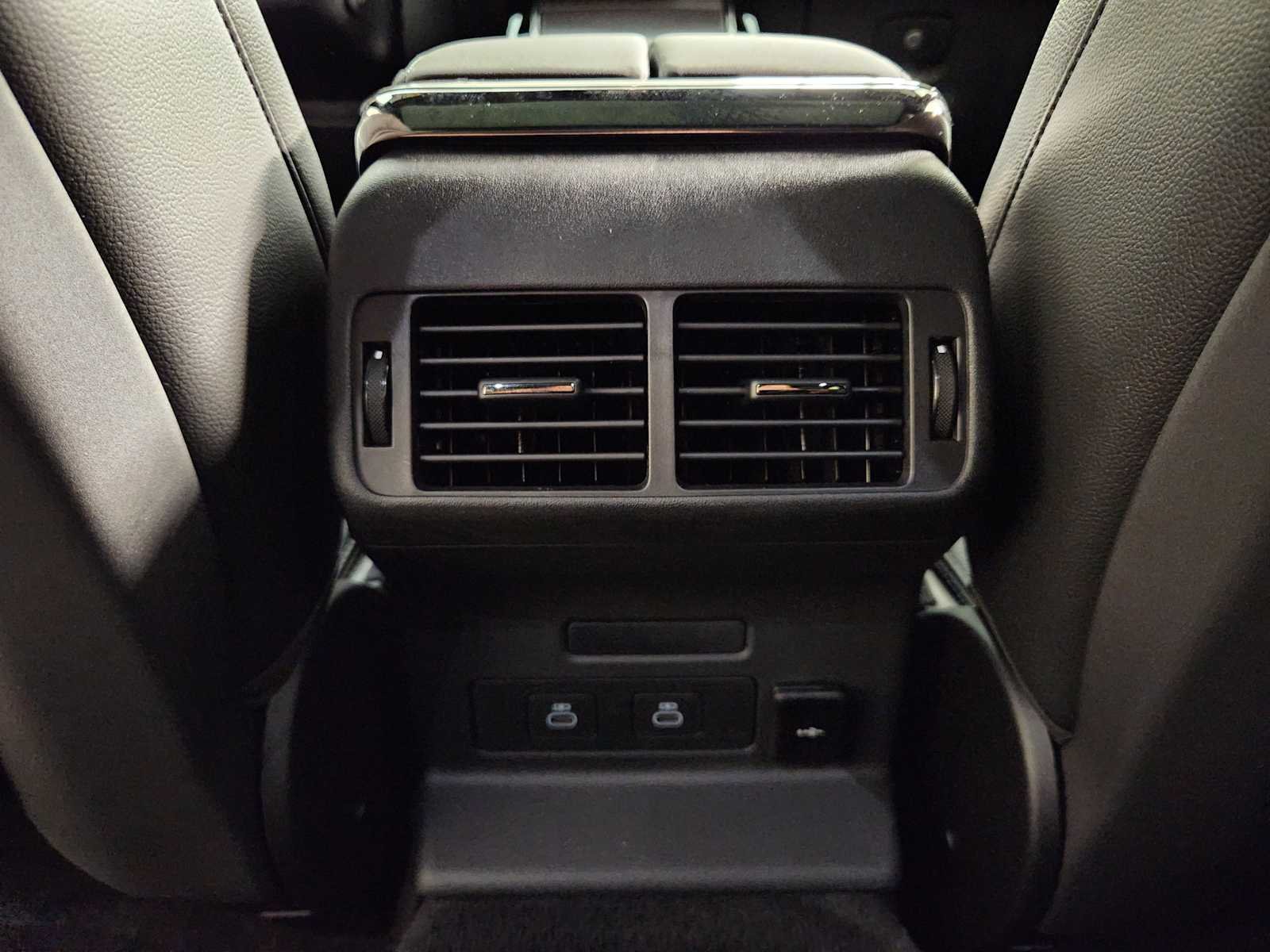 New 2026 Fuji White Land Rover S image 30