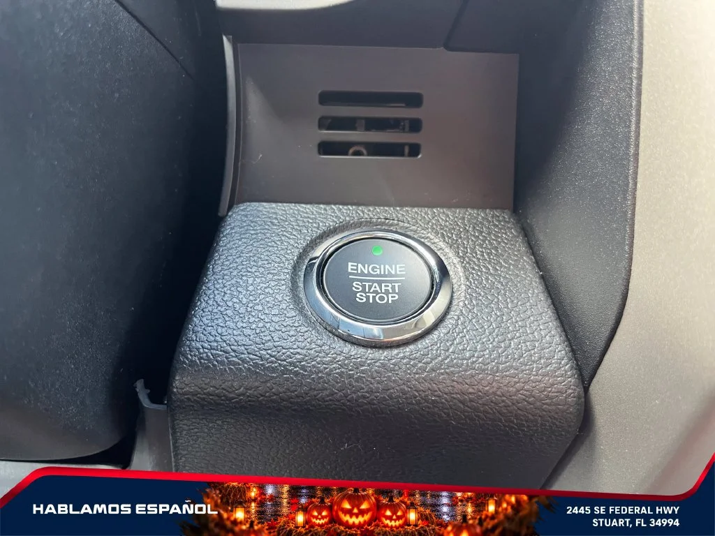 Used 2018  Ford XL image 28