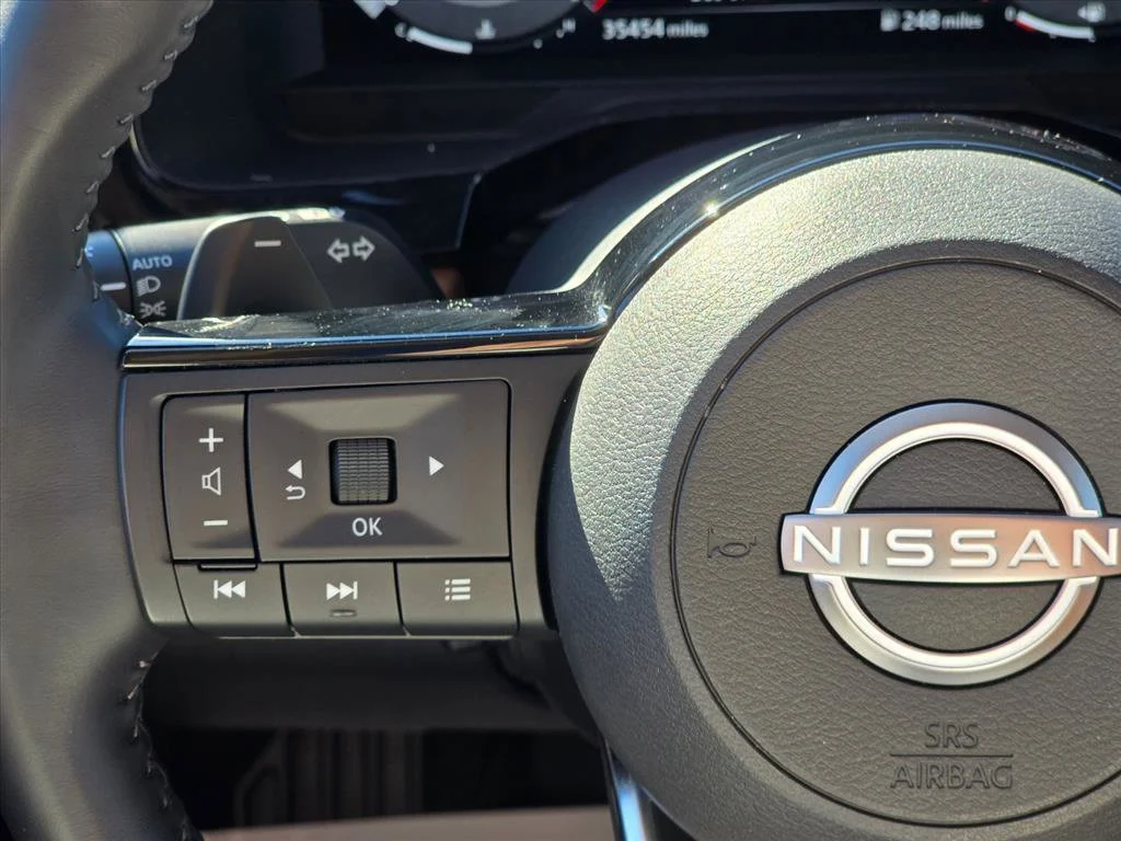 Used 2024 Gray Nissan Platinum image 16