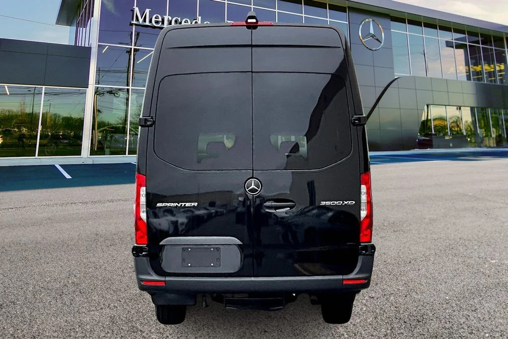New 2025  Mercedes-Benz Cargo 170 WB image 4