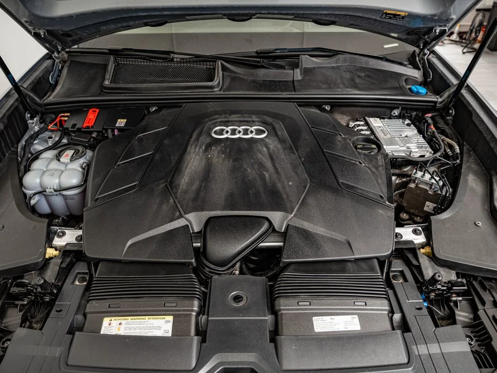 Used 2019 Florett Silver Metallic Audi 3.0T Prestige image 40