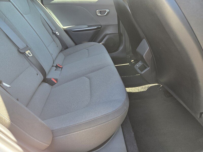 Used 2025 Snow White Pearl KIA LXS FWD image 14