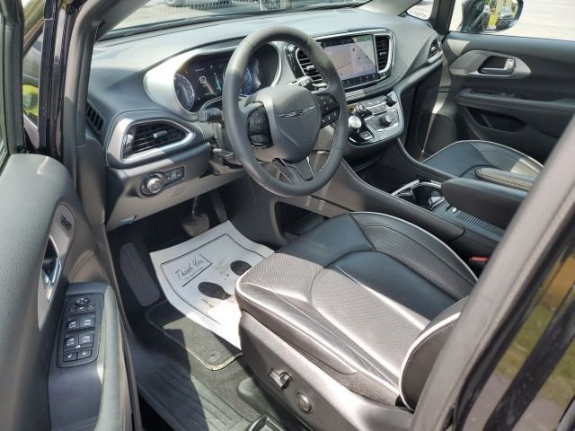Used 2026 Black Chrysler Limited image 12
