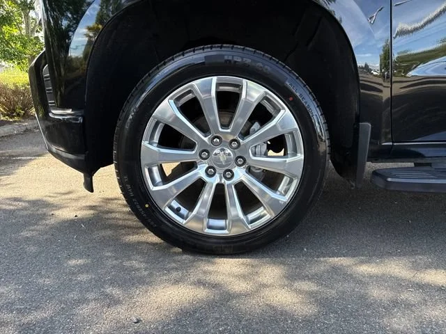 Used 2020 Black Chevrolet High Country image 27