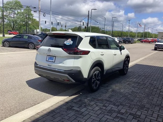 Used 2023 Pearl White TriCoat Nissan SV image 4