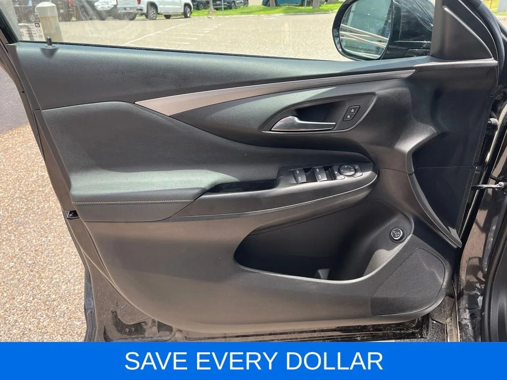 Used 2025 Black Buick Avenir image 13