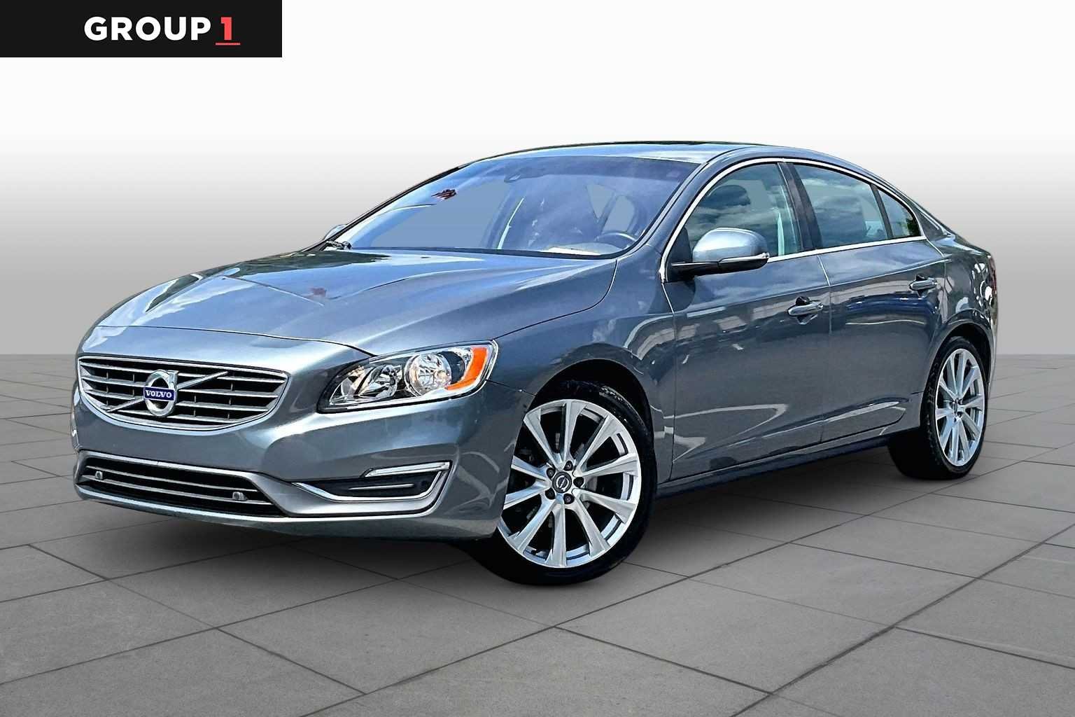 Used 2017 Osmium Grey Metallic Volvo Inscription image 1