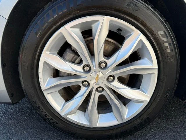 Used 2024 Gray Chevrolet LT image 32