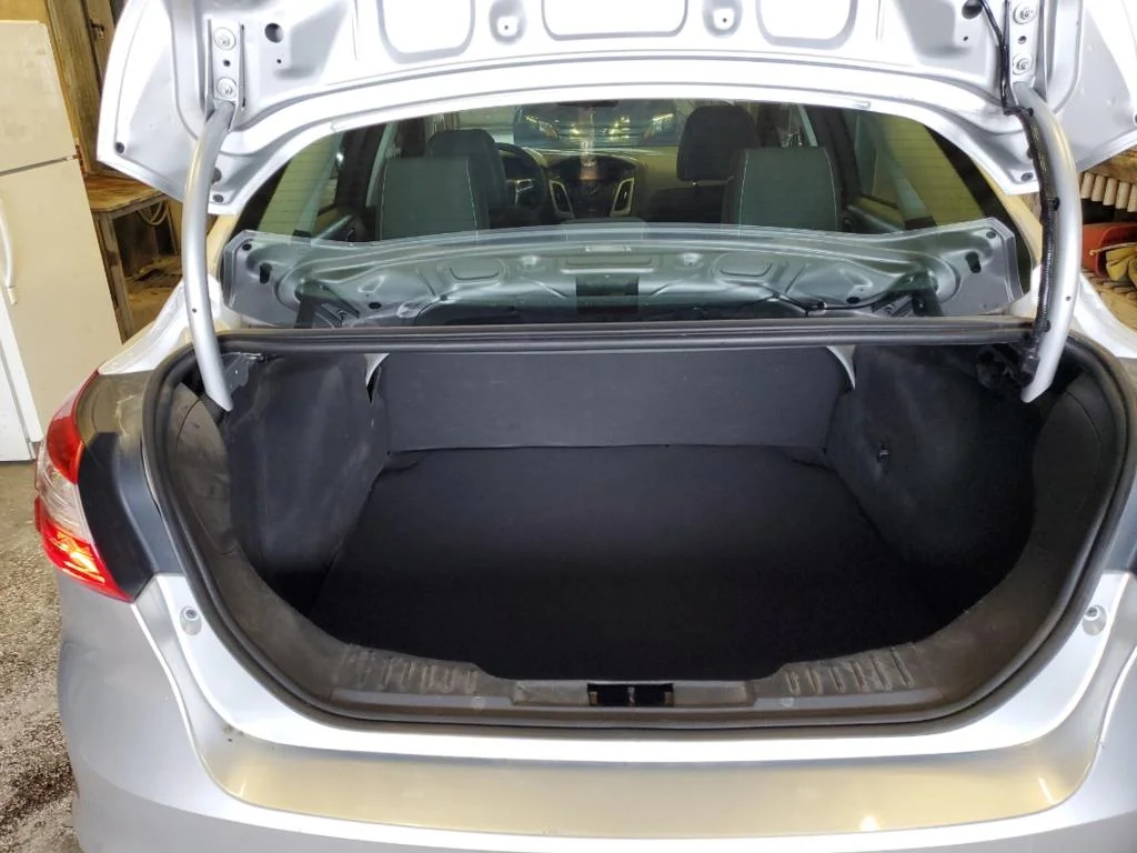 2014 Ford Focus SE - Photo 11