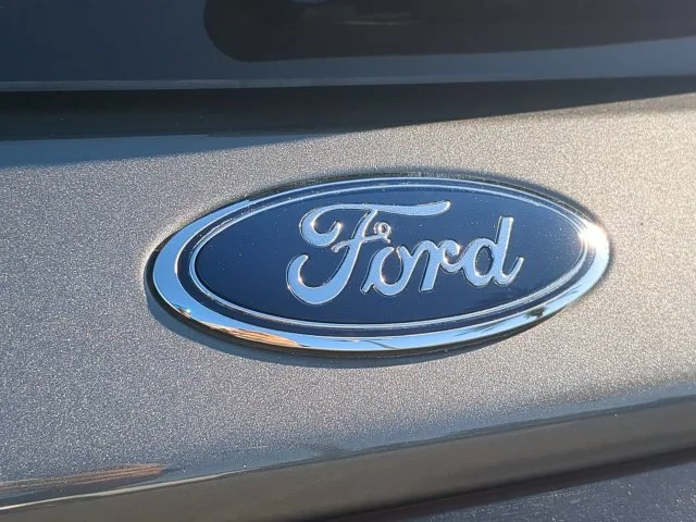 Used 2025 Gray Ford ST-Line image 13