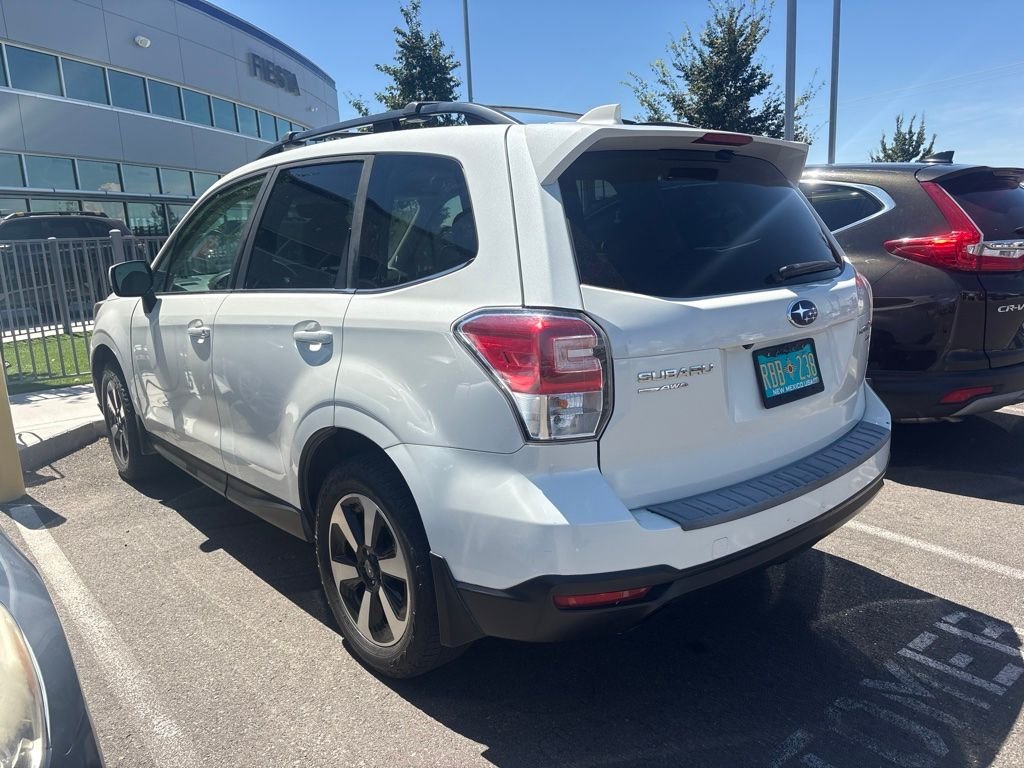 Used 2017 White Subaru 2.5i Limited image 8