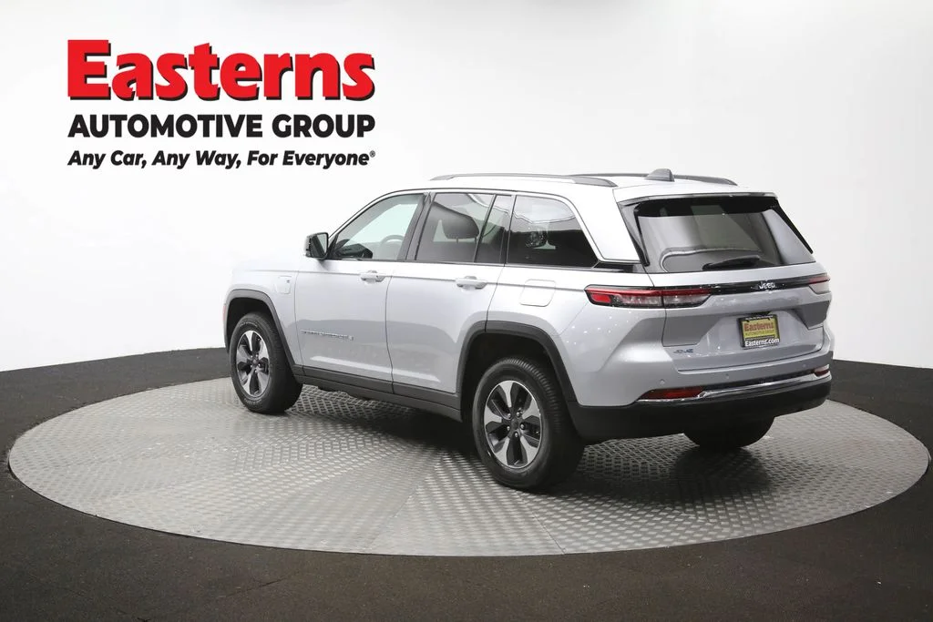 Used 2022 Silver Jeep 4xe image 67