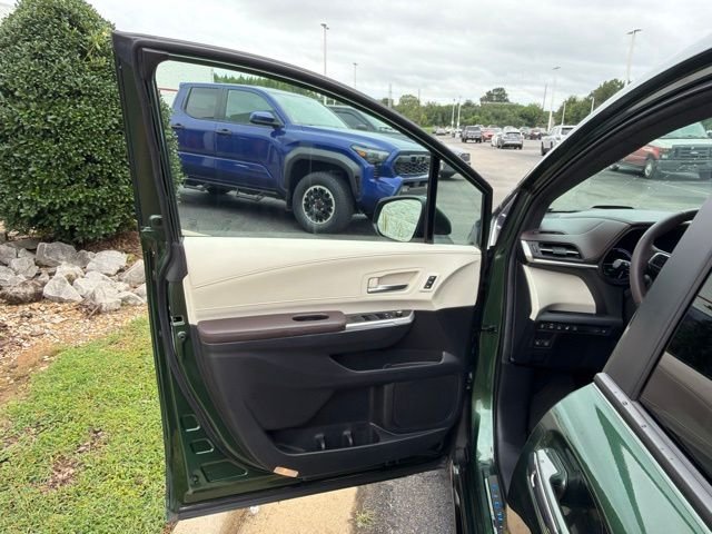 Used 2024 Green Toyota Platinum image 25