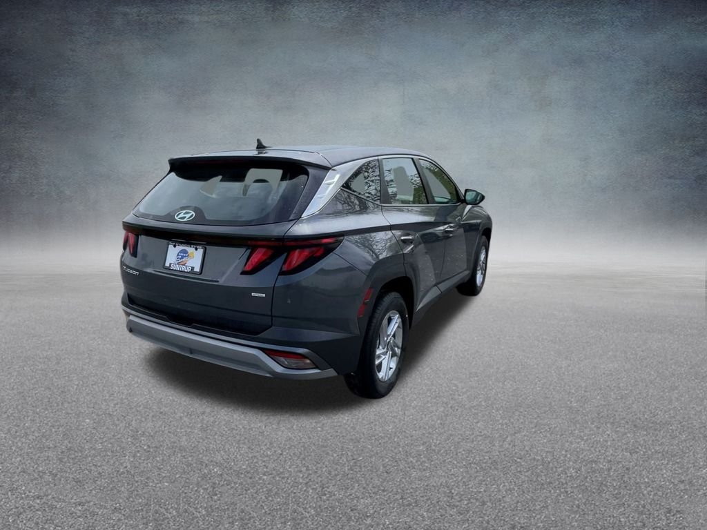2025 Hyundai Tucson SE - Photo 22