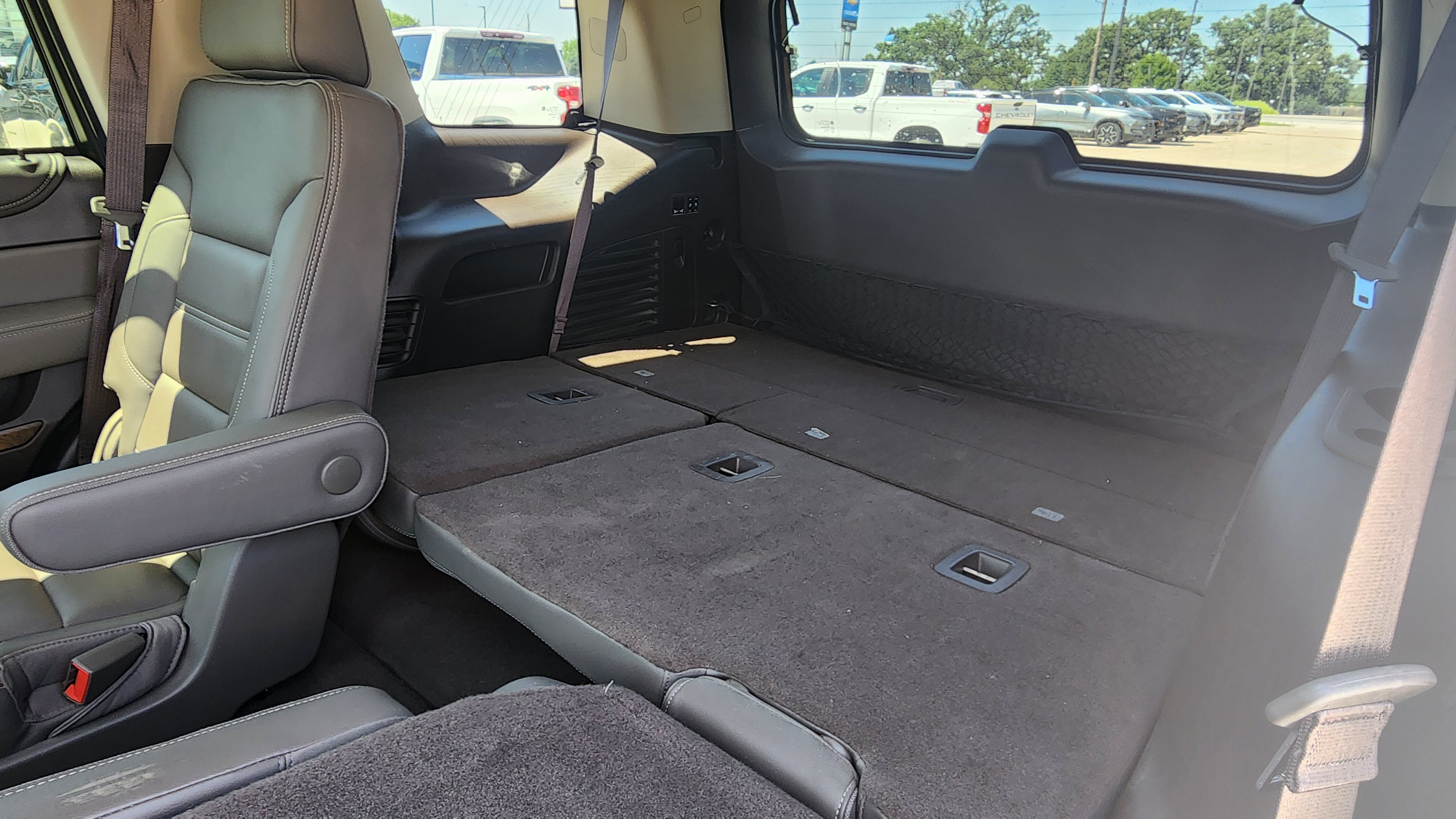 Used 2019 WHITE FROST TRICOAT GMC Denali image 19