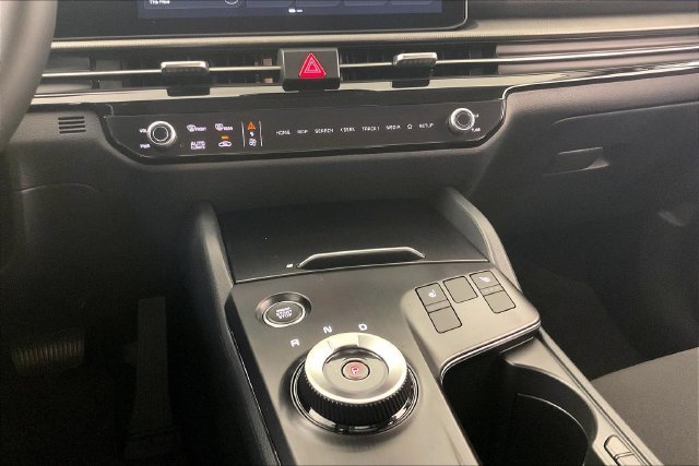 New 2027 Wolf Gray Kia S image 7