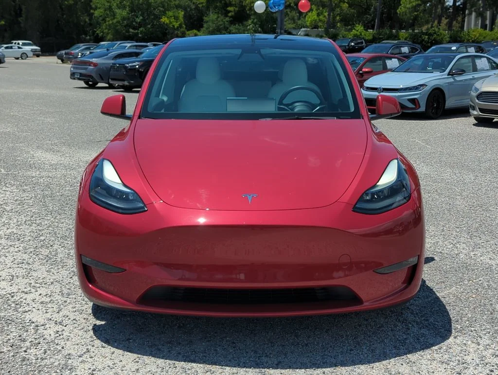 Used 2022  Tesla Performance image 10