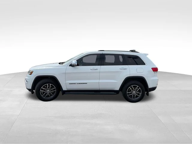 Used 2018 White Jeep Limited image 3