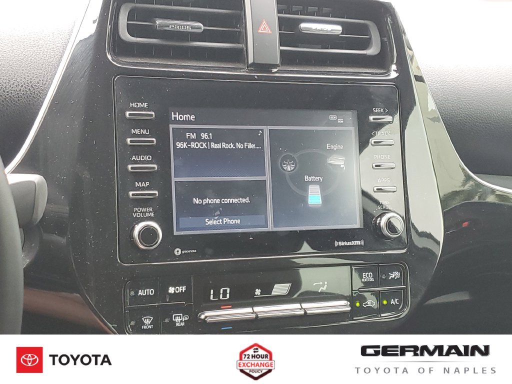 Certified Used 2022 Silver Toyota XLE image 31