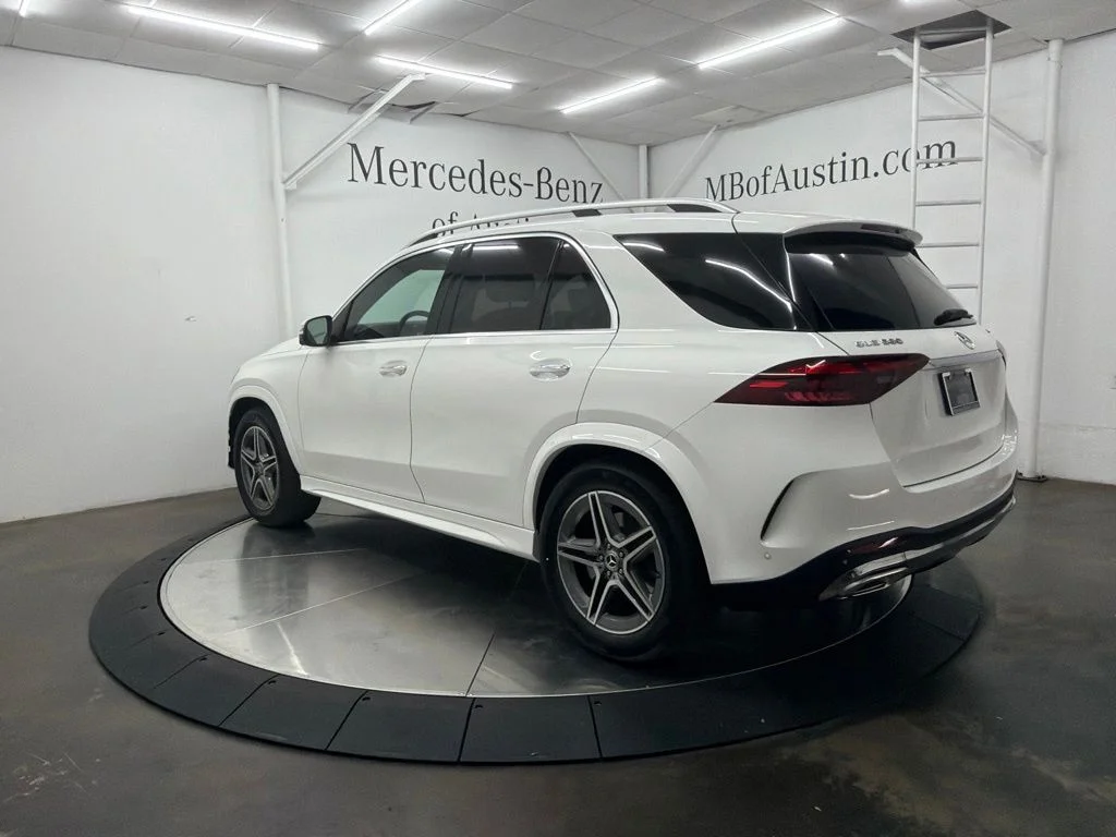 New 2026 White Mercedes-Benz GLE 580 image 5