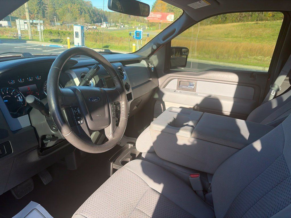 Used 2014 Red Ford XL image 18