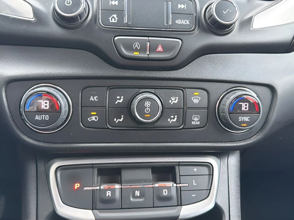 2023 GMC Terrain SLT - Photo 26