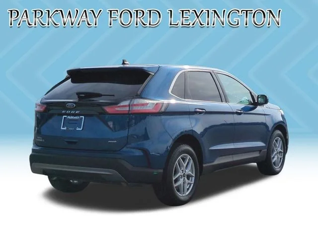 Used 2024 Blue Ford SEL image 5