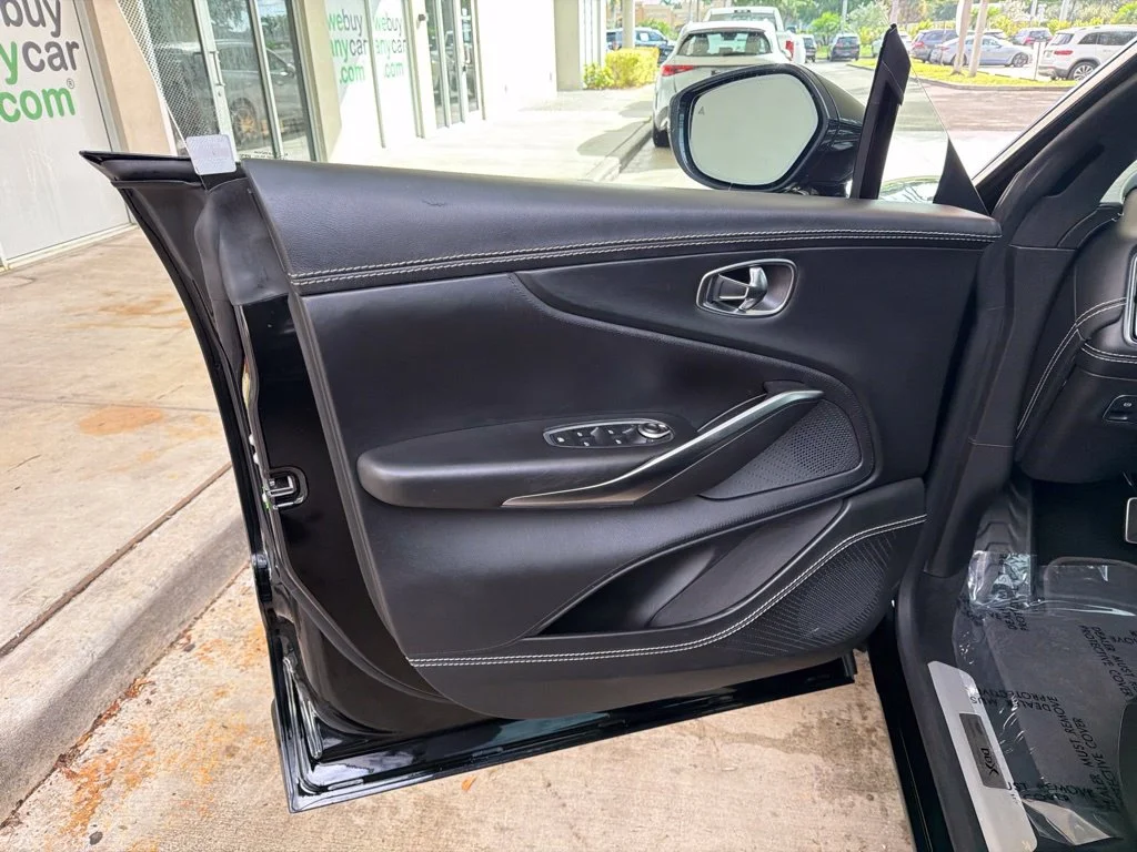 Used 2021 Black Aston Martin Base image 48