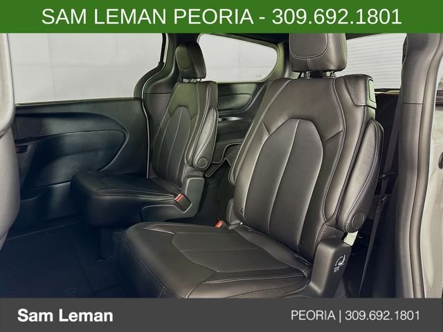 2026 Chrysler Pacifica Select - Photo 24