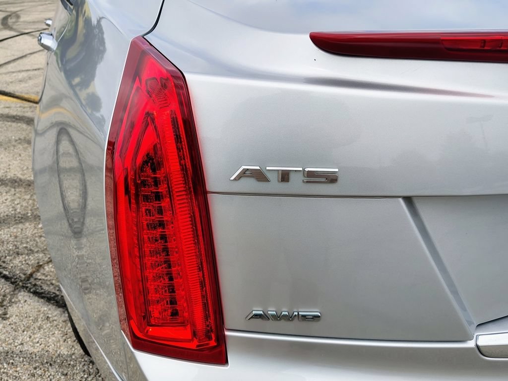 Used 2018 RADIANT SILVER METALLIC Cadillac Luxury AWD image 13