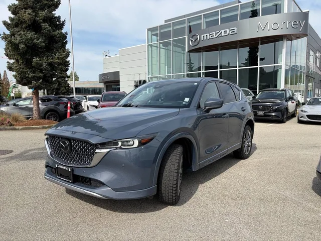 2024 Mazda CX-5 Signature AWD at Top of the Line. Turbo! Finance a