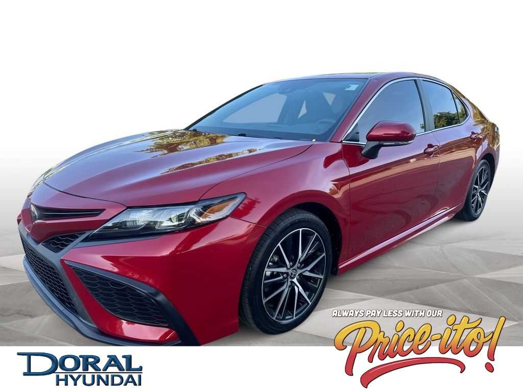 Used 2023 Supersonic Red Toyota SE image 1