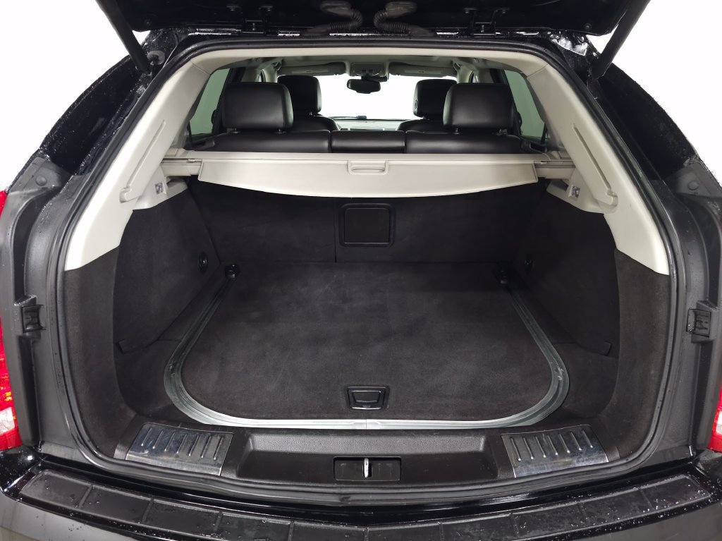 Used 2016 BLACK RAVEN Cadillac Luxury Collection image 5