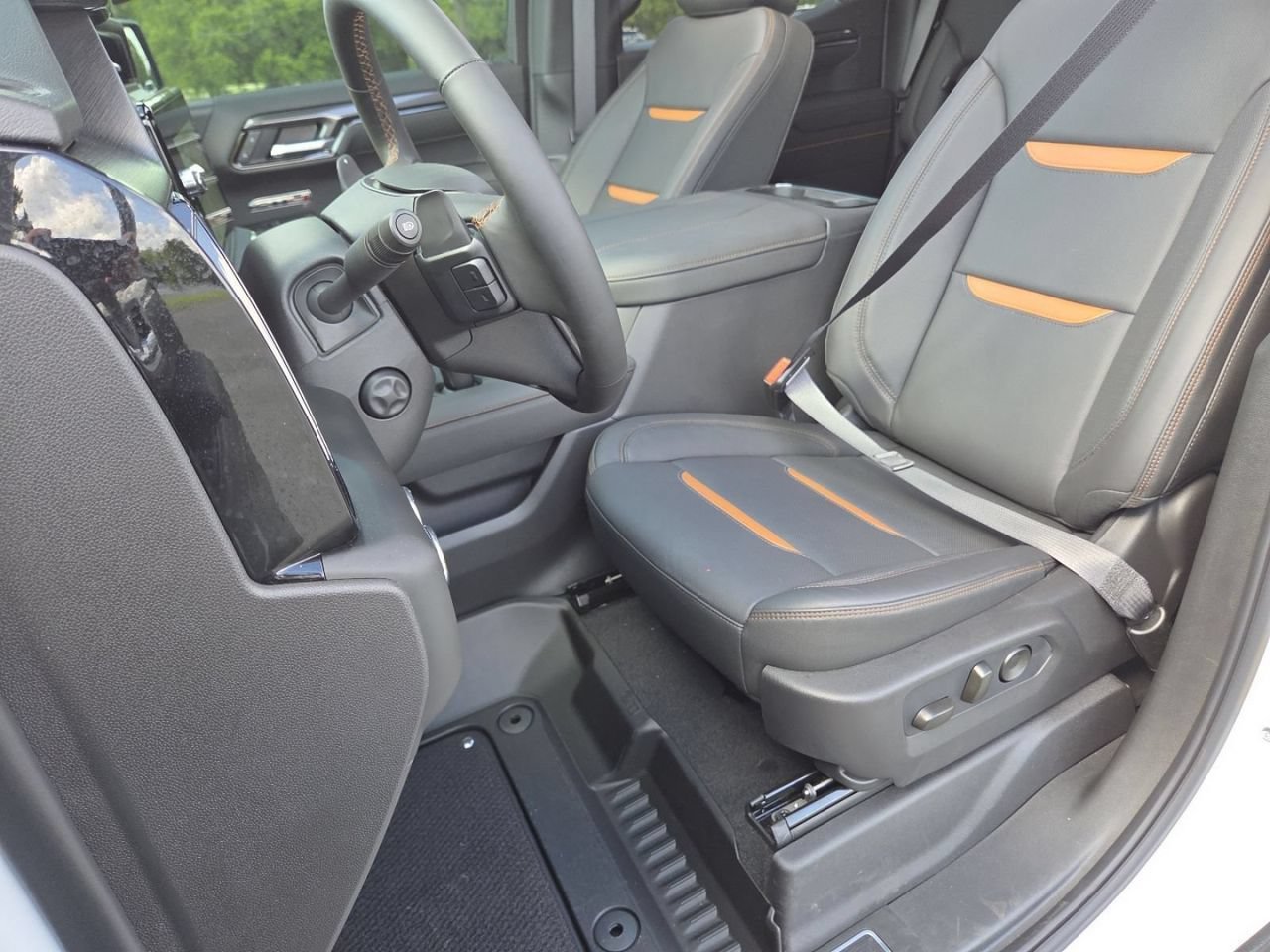 2026 GMC Sierra 1500 AT4 - Photo 28